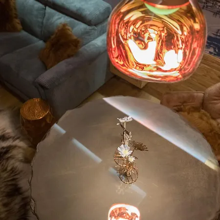 Seefeld Alpin - Rustikales Tiroler * Зеефельд в Тироле