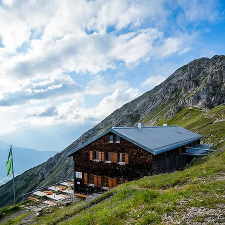 Seefeld Alpin - Rustikales Tiroler *