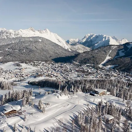 Apartamento Seefeld Alpin - Rustikales Tiroler