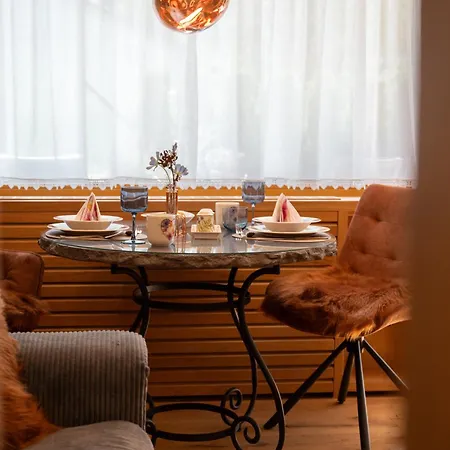 Apartamento Seefeld Alpin - Rustikales Tiroler *