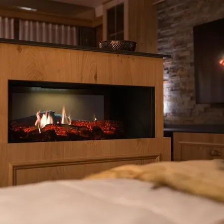 Seefeld Alpin - Rustikales Tiroler * Зеефельд в Тироле