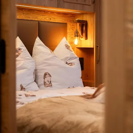 Seefeld Alpin - Rustikales Tiroler Апартаменты Зеефельд в Тироле