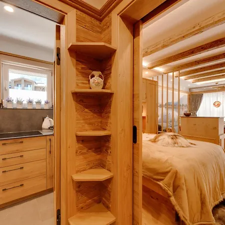 Appartamento Seefeld Alpin - Rustikales Tiroler *